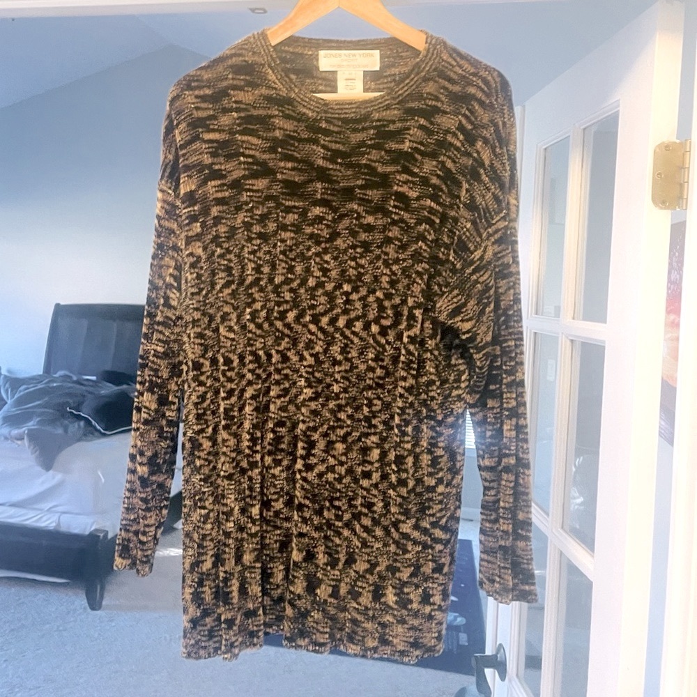 Gorgeous Jones New York Sport sweater size medium- brown/black/tan size medium